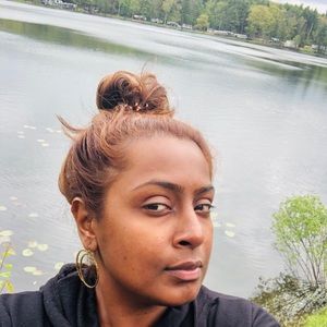 Meet your Posher, Varlene